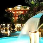 Hotel Classic Buggy 2*