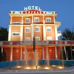 Classic Buggy Hotel 2*