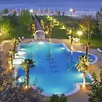Classic Buggy Hotel 2*