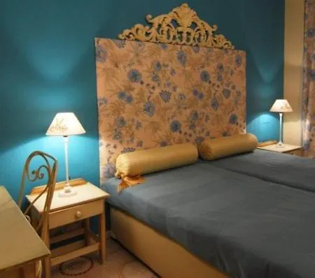 Classic Buggy Hotel 2*