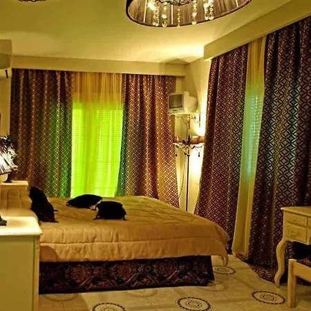 Classic Buggy Hotel 2*