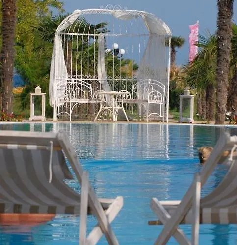 Classic Buggy Hotel 2*